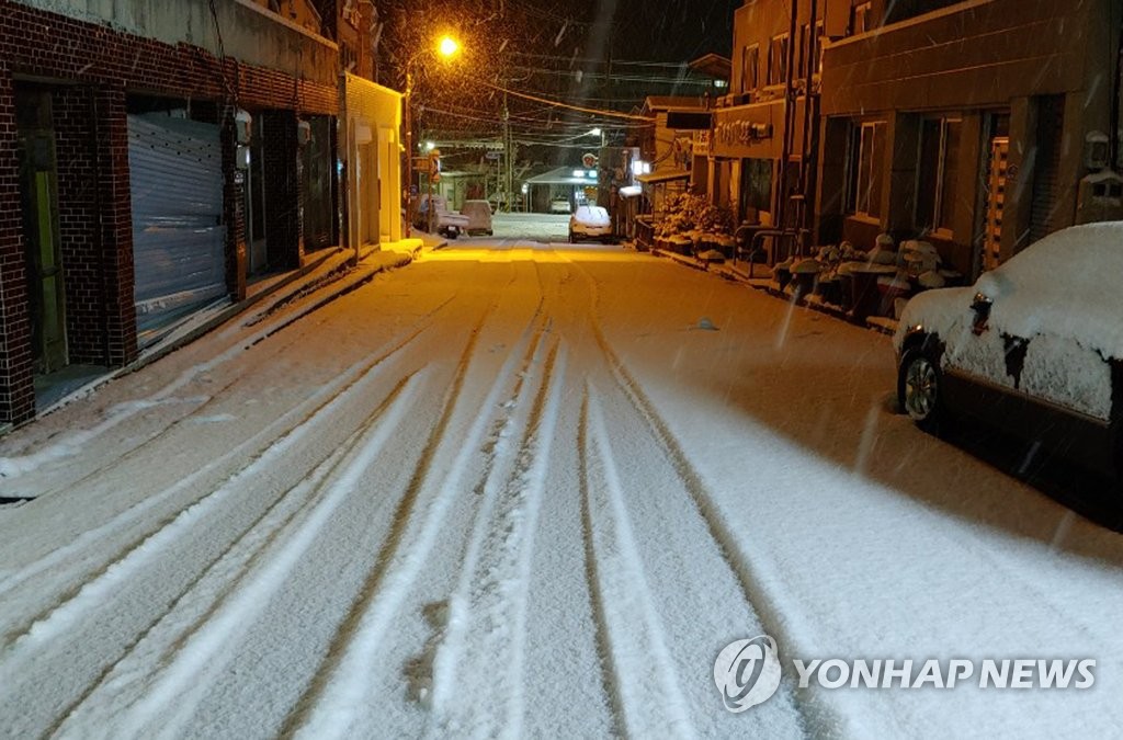 道路积雪