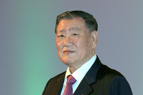 资料图片：韩国现代汽车集团会长郑梦九