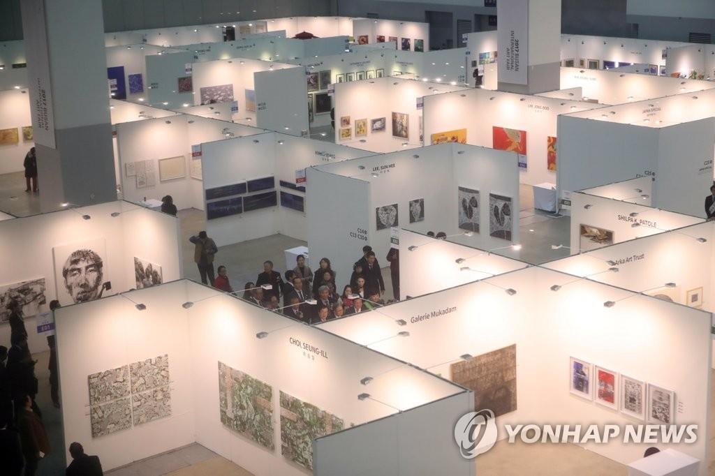 釜山国际艺术展开幕 3千余件作品精彩纷呈