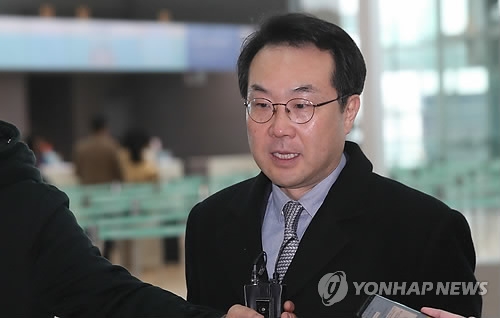 资料图片：朝核问题六方会谈韩方团长、韩国外交部韩半岛和平交涉本部长李度勋（韩联社）