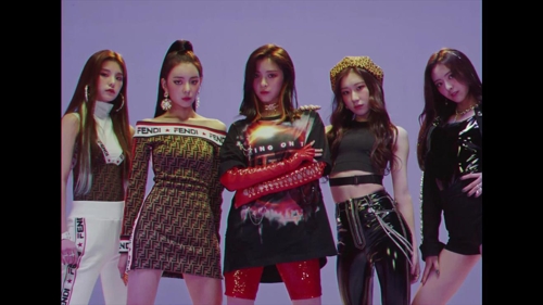 JYP五人新女团ITZY（韩联社/JYP供图）