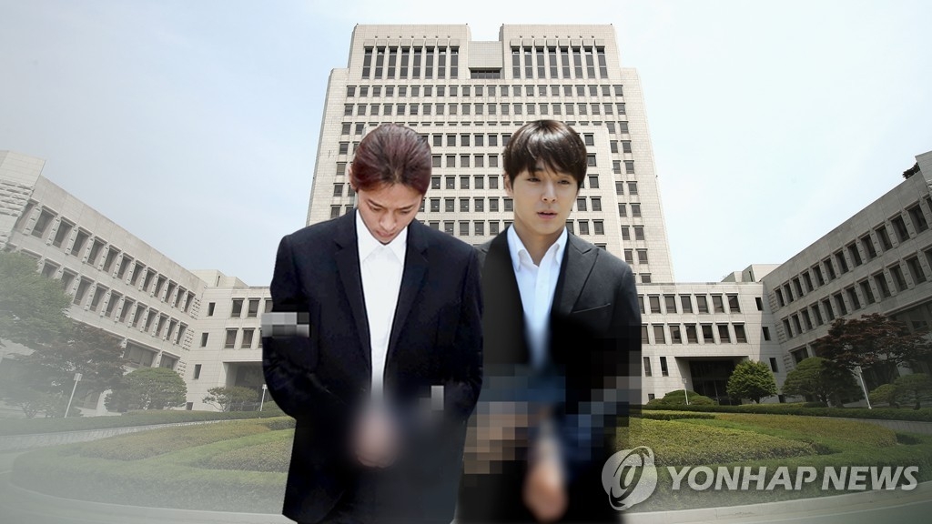 资料图片：郑俊英（左）和崔钟训 韩联社TV供图