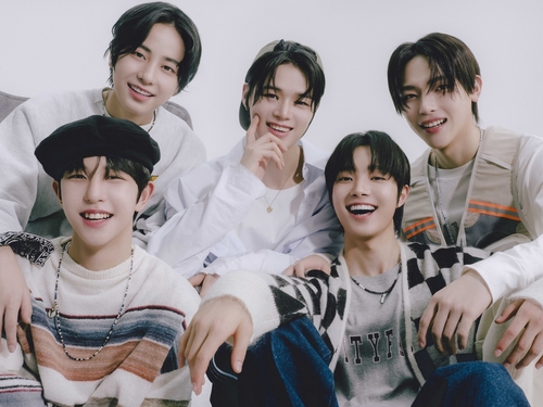 资料图片：即将加入Big Hit Japan新男团的练习生 韩联社/Big Hit Japan供图（图片严禁转载复制）