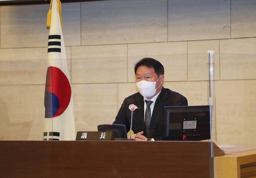 2月23日，SK集团会长崔泰源被选为首尔商工会议所会长。 韩联社/大韩商工会议所供图（图片严禁转载复制）