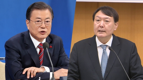 资料图片：文在寅（左）和尹锡悦 韩联社