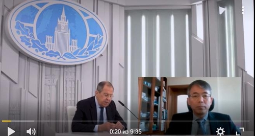 当地时间3月19日，俄罗斯联邦外交部长谢尔盖·维克托罗维奇·拉夫罗夫在线上记者会上发言。 记者会截图（图片严禁转载复制）
