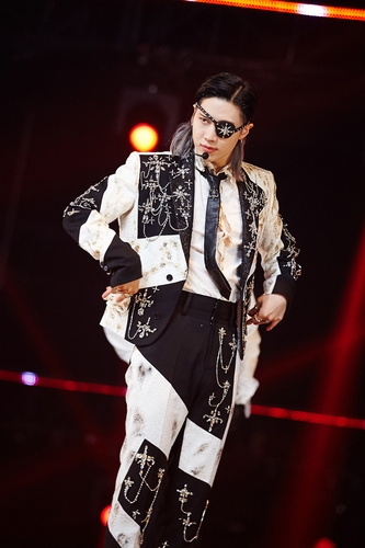 资料图片：泰民举办个人线上演唱会“Beyond LIVE-TAEMIN：N.G.D.A”。 韩联社/SM娱乐供图（图片严禁转载复制）
