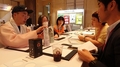 6月23日，在上海朗廷酒店，韩国企业人士与中国客商进行洽谈。 韩联社