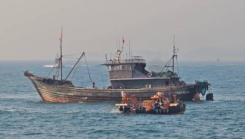 韩法院重判越界偷捕2名中国渔民170万罚金