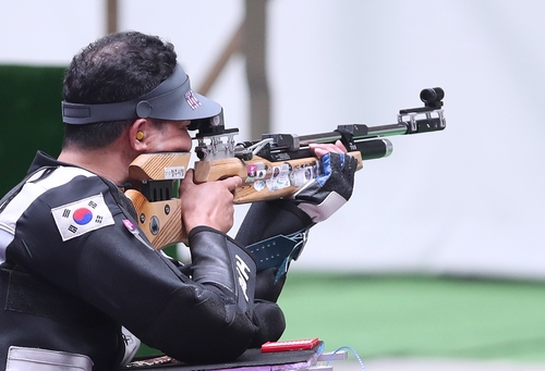韩选手朴镇镐获东京残奥混合10米气步枪卧射银牌