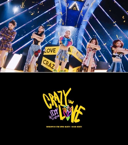 女团ITZY首张正规专辑《CRAZY IN LOVE》主打歌《LOCO》的预告照 韩联社/JYP娱乐供图（图片严禁转载复制）