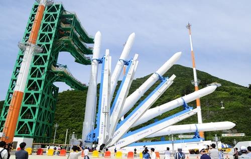资料图片：国产运载火箭“世界”号 韩联社/科学技术信息通信部供图（图片严禁转载复制）