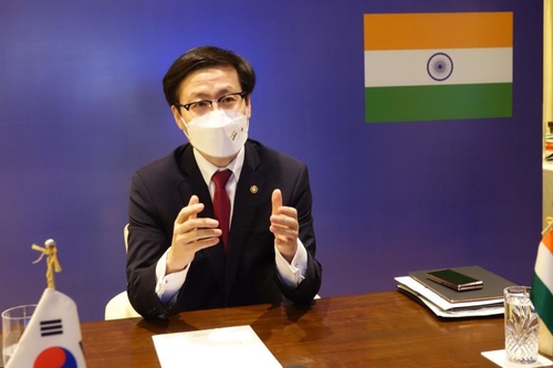 1月11日，在印度新德里，韩国产业通商资源部通商交涉室室长吕翰九接受韩联社专访。 韩联社