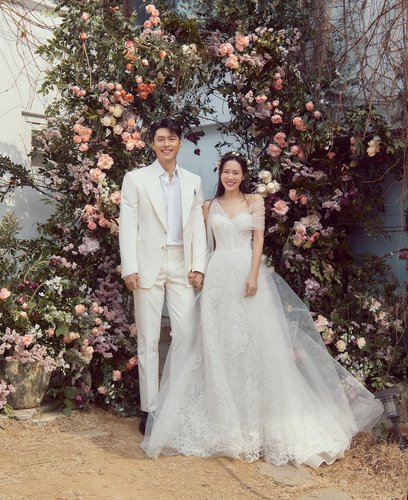 3月31日，韩星玄彬和孙艺珍举行婚礼，并公开婚纱照。 韩联社/经纪公司MSTEAM供图（图片严禁转载复制）