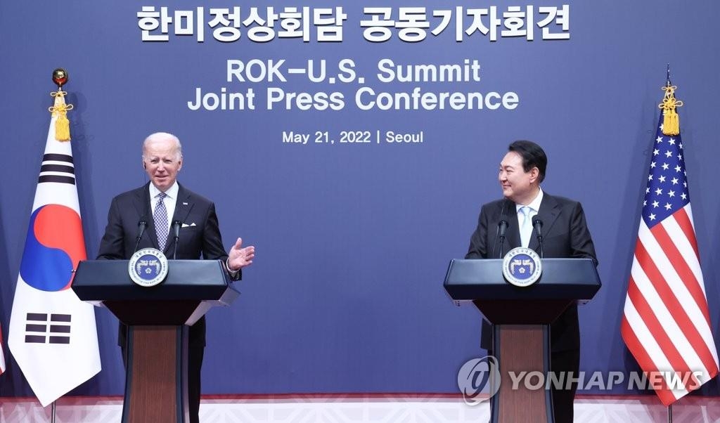 韩美领导人联合声明将加强合作应对朝鲜威胁