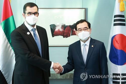 韩国阿联酋工业部长在首尔会晤