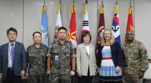 韩美ICT合作委员会会议与会人员 韩国国防部供图（图片严禁转载复制）