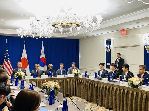 当地时间9月22日，韩美日外长在纽约举行会谈。 韩联社/联合摄影记者团供图（图片严禁转载复制）