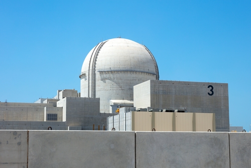 资料图片：阿联酋巴拉卡核电站三号机组 韩国电力公社供图（图片严禁转载复制） 