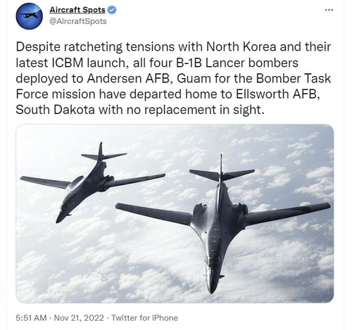 “飞机守望”在推特上公布B-1B“枪骑兵”战略轰炸机启程返回本土的消息。 “飞机守望”推特（图片严禁转载复制）