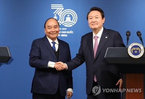 详讯：韩越领导人举行会谈 商定提升双边关系