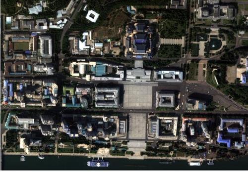 韩公布高清平壤卫星照 对比朝方模糊照