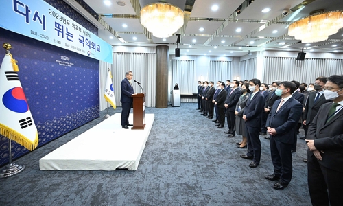 韩外长：新年将开展取信于民的安全外交