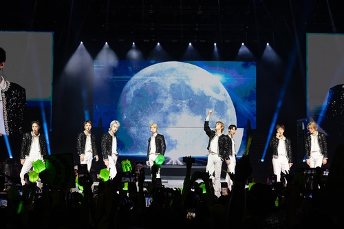 NCT 127哥伦比亚演唱会现场 SM娱乐供图（图片严禁转载复制）