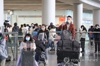 自韩入华旅客接受落地检 中国公民免检入境