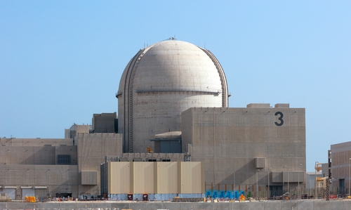 资料图片：阿联酋巴拉卡核电站三号机组 韩国电力公社供图（图片严禁转载复制）