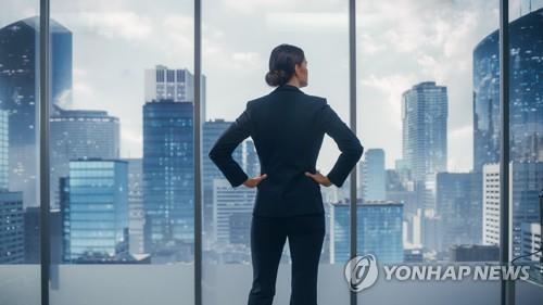 调查：韩企女领导比重略升至近7%