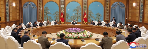 朝鲜开政治局会议讨论金正恩访俄成果