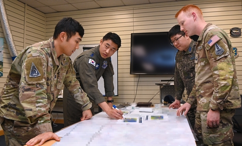 韩美两军共组太空联队演练打击电磁干扰源头