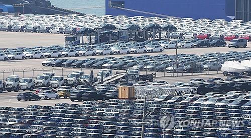Auto sector to be hit hardest by U.S. tariffs among major S. Korean industries: BOK