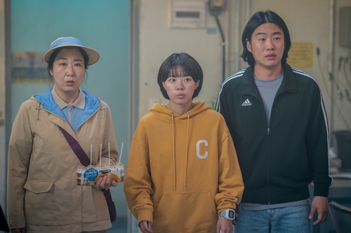 'Hi-Five' tops weekend box office, edging out 'Mission: Impossible 8'
