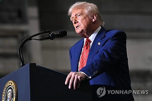 Gov't convenes emergency meeting on response to planned hike in U.S. steel tariffs