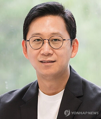 (profile) AI strategist tapped as science minister