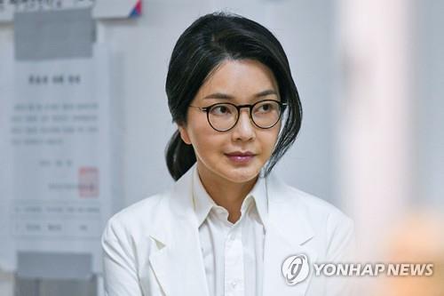 Sookmyung Women's University cancels ex-first lady Kim Keon Hee's master's degree