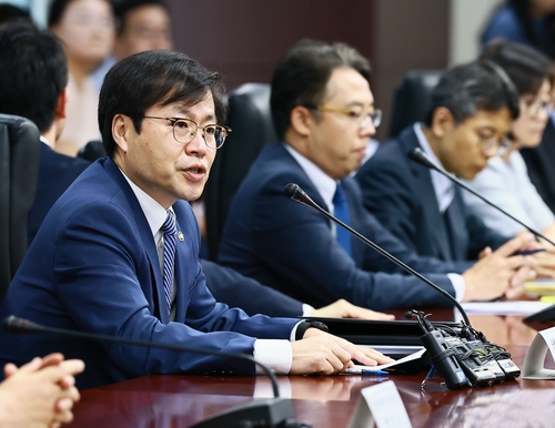 Trade minister to visit U.S. over weekend for trade talks