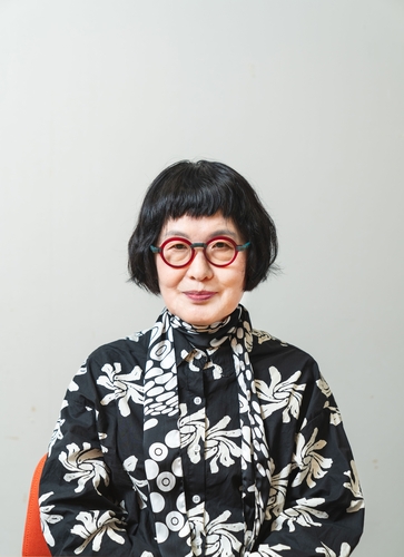 Poet Kim Hye-soon wins German literary prize for 'Autobiography of Death'