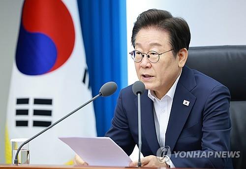Lee commemorates 50 yrs of S. Korea-Singapore diplomatic relations on social media