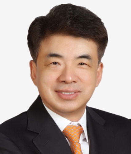 Law firm partner appointed top envoy to U.N.