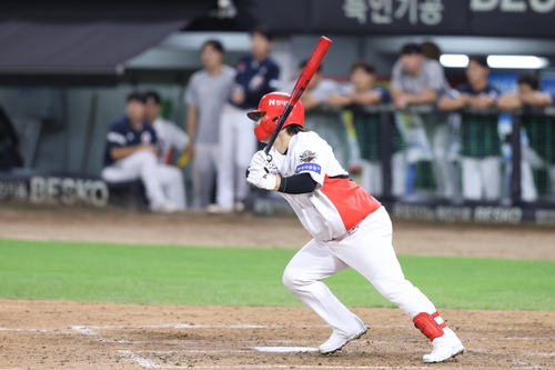 Tigers walk off Bears with 9th-inning rally