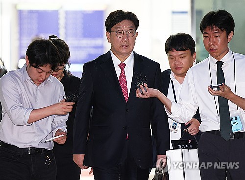 PPP lawmaker Kweon undergoes special counsel questioning for 1st time after arrest