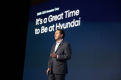 (LEAD) Hyundai Motor to invest 77.3 tln won through 2030 to accelerate electrification, manufacturing innovation