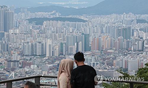 Market cap of Seoul apartments jumps nearly 10 pct this year amid price surge