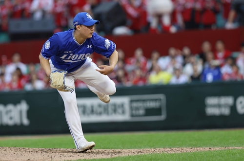 Rookie pitcher for Lions having blast in 1st KBO postseason