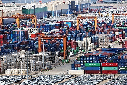 Container shipping costs to U.S. decline for 3rd straight month in Sept.