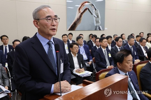(LEAD) KT to waive penalty fees for customers hit by hacking incident