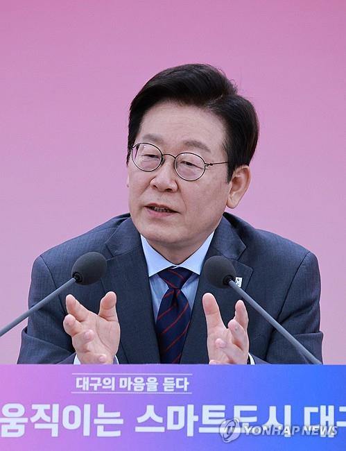 Lee accepts resignation of vice land minister over controversial housing market remarks